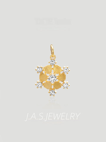 Lumière Snowflake Stud Earrings & Pendant Set