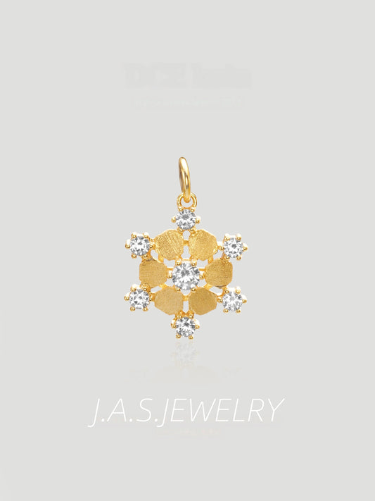 Lumière Snowflake Stud Earrings & Pendant Set