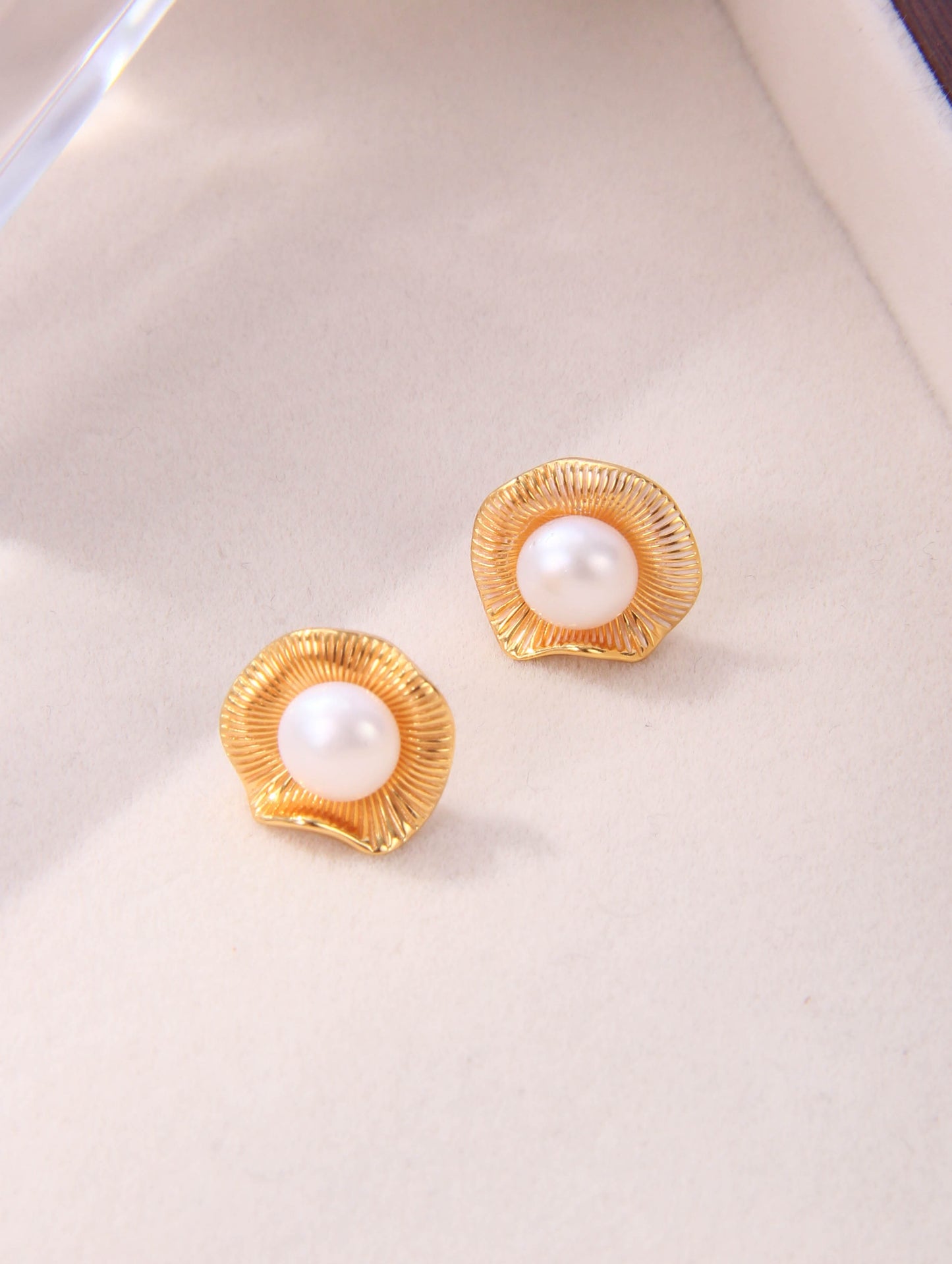 S925 Silver Flower Pearl Stud Earrings