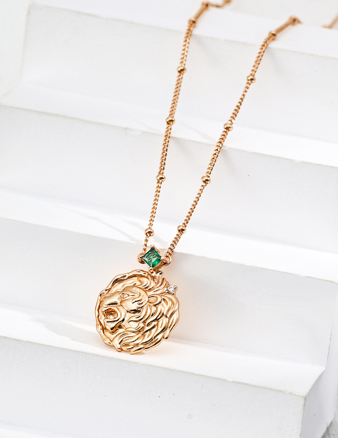 Vintage Lion Face Pendant Zircon Necklace