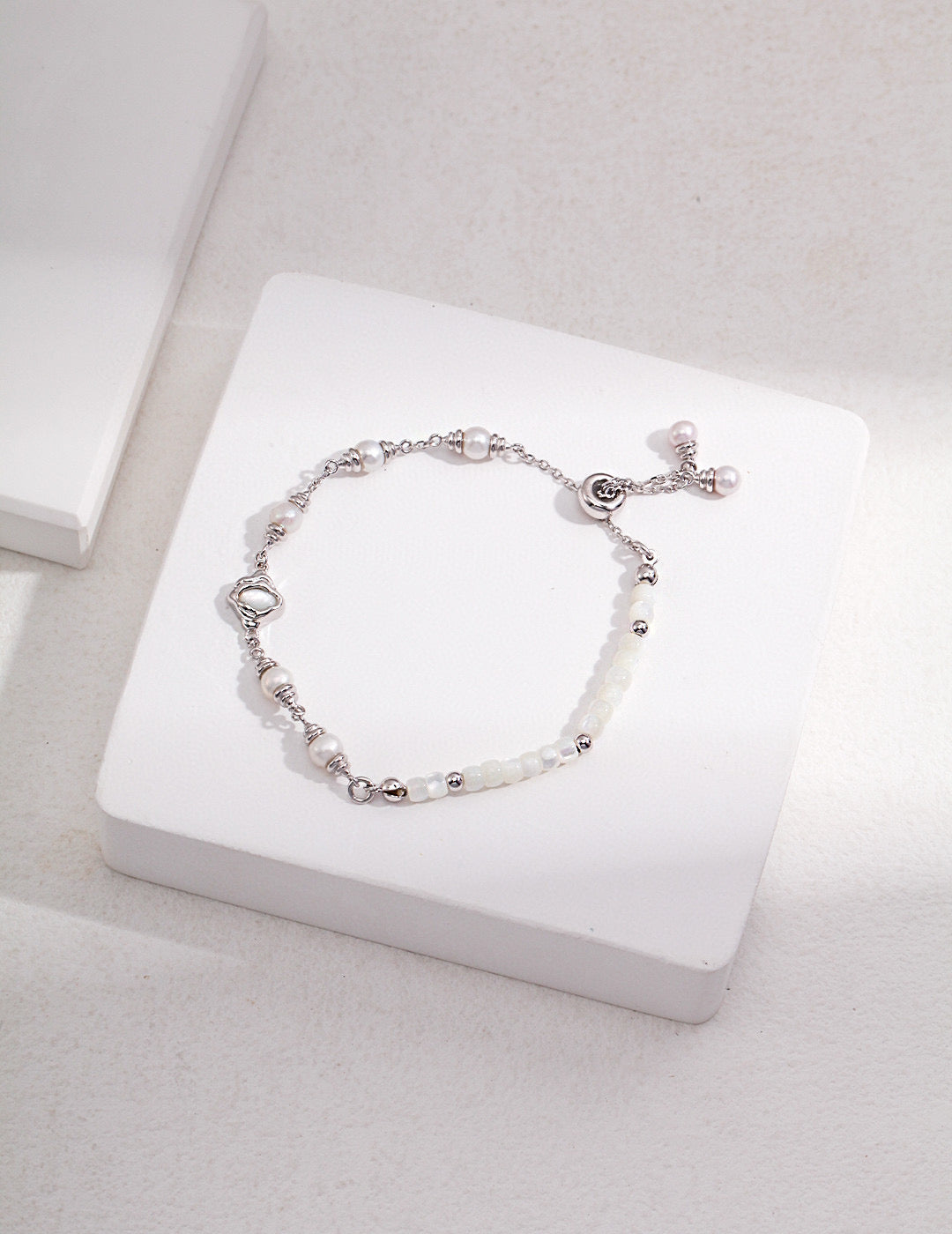 [Lava Series] Irregular Vein with Natural Mother-of- Pearl Necklace & Bracelet