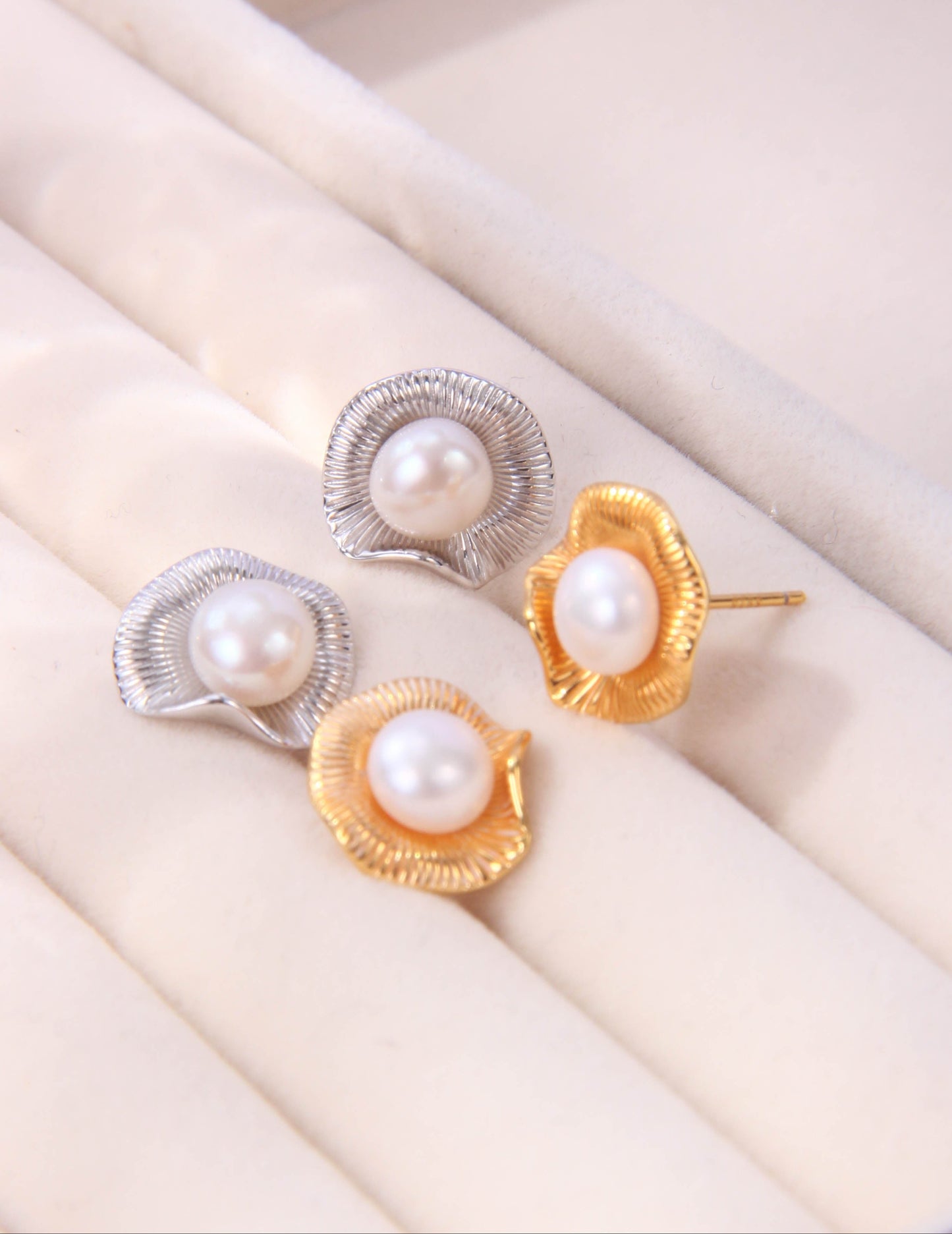 S925 Silver Flower Pearl Stud Earrings