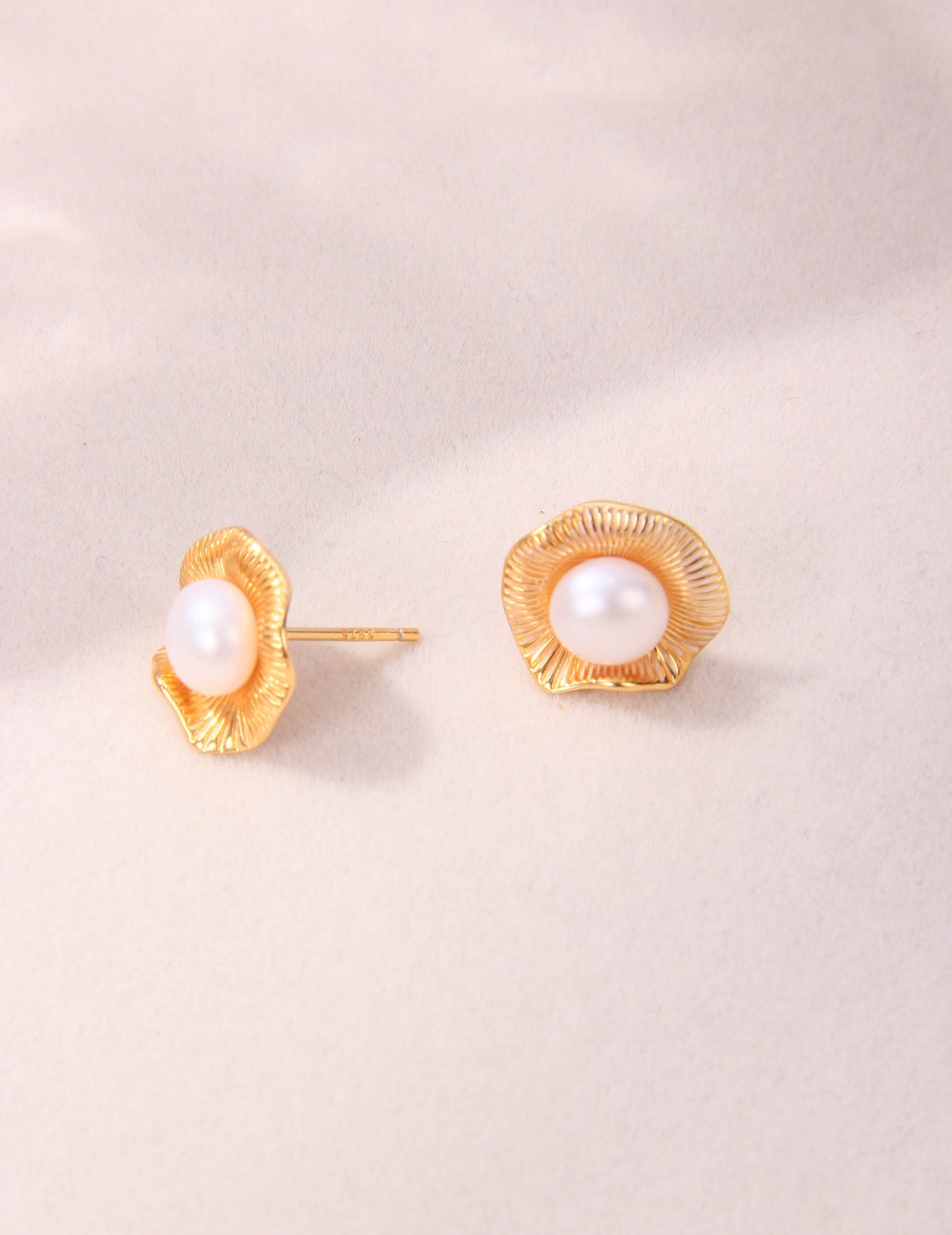 S925 Silver Flower Pearl Stud Earrings