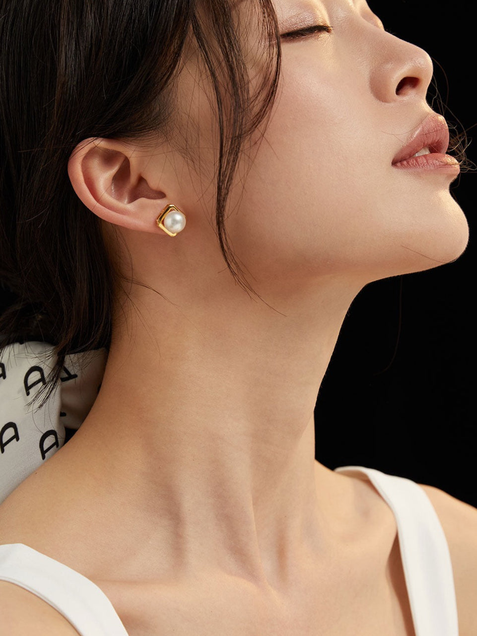 Elegant Pearl Earrings for Daily Office Wear