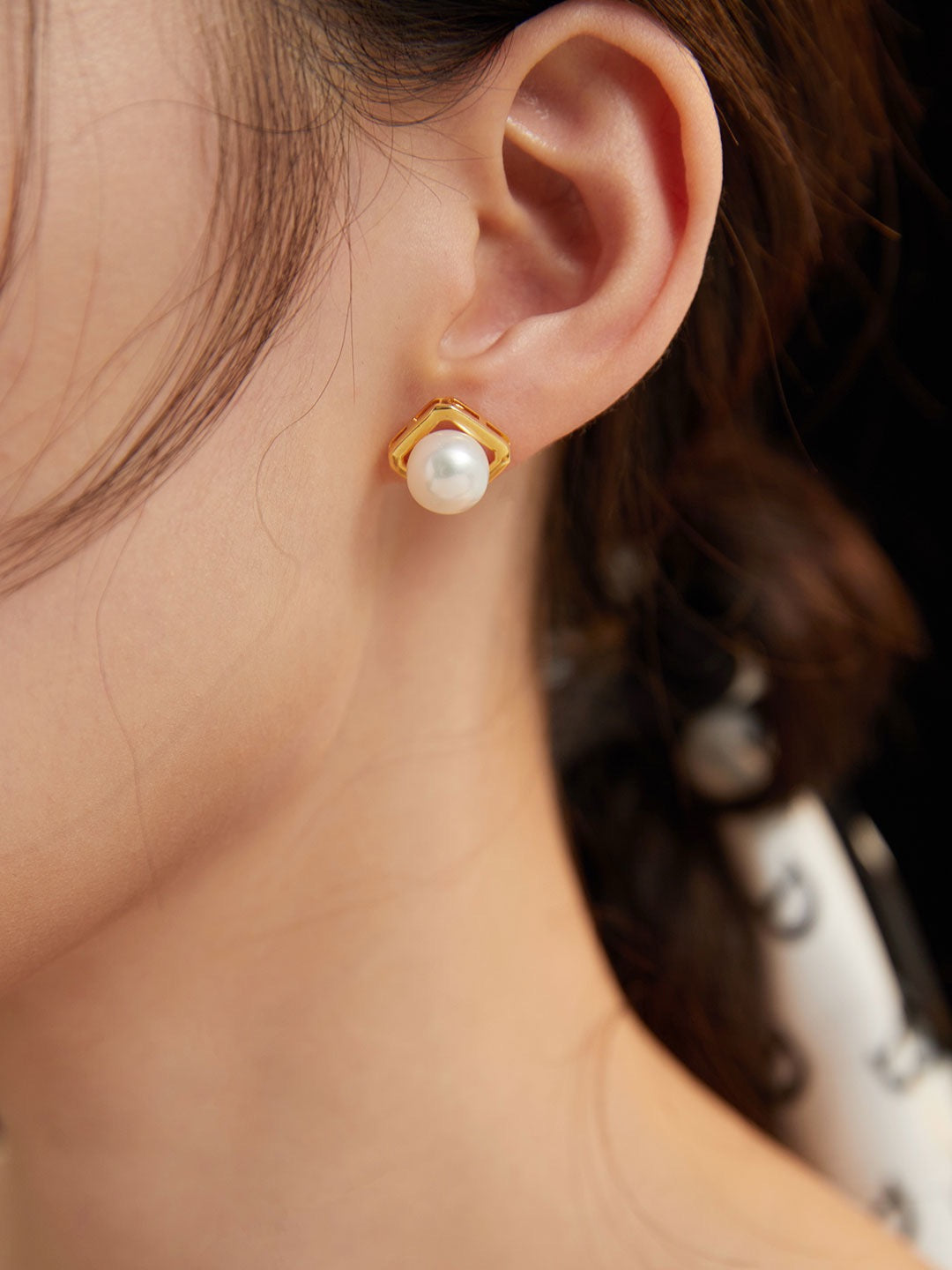 Elegant Pearl Earrings for Daily Office Wear