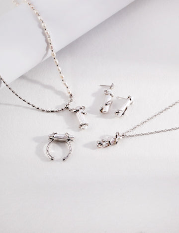 Fluid Silver Design Natural Baroque Pearl Necklace, Earrings & Ring